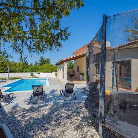 Villa Desapemani Žminj Eksteriør bilde